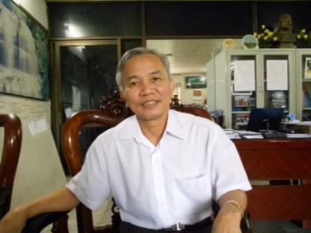 TS. Nguyễn Thế Khanh: “Việc em Bắc có khả năng chữa bệnh như lời đồn đoán hay không cho đến nay chưa có cơ sở khẳng định. Và ngay cả khi khả năng đó có thật thì đó cũng chỉ là chuyện… bình thường.” . TS. Nguyễn Thế Khanh: “Việc em Bắc có khả năng chữa bệnh như lời đồn đoán hay không cho đến nay chưa có cơ sở khẳng định. Và ngay cả khi khả năng đó có thật thì đó cũng chỉ là chuyện… bình thường.”