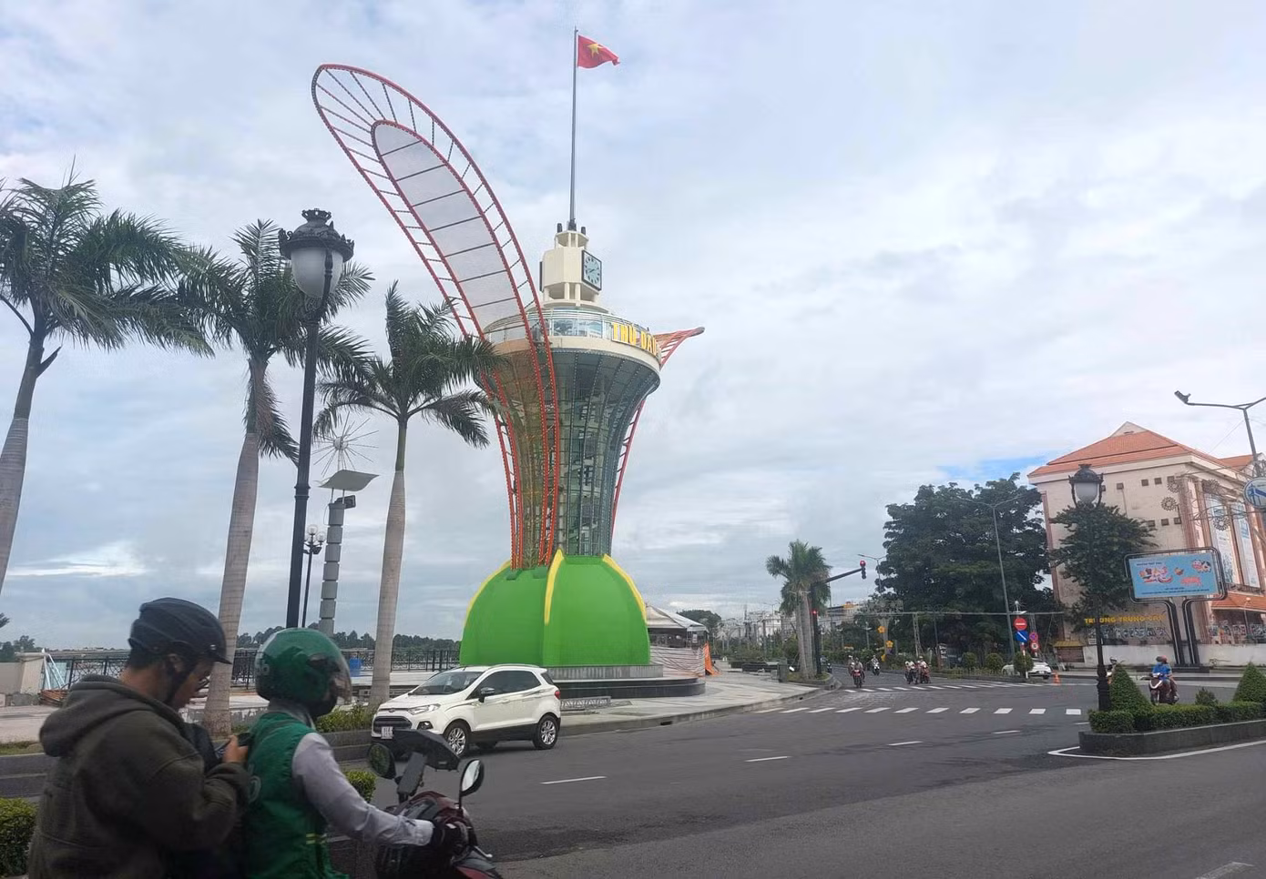 Đây là dự án do Ban Quản lý Dự án TP Thủ Dầu Một làm chủ đầu tư, có tổng giá trị đầu tư khoảng 10 tỷ đồng.