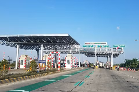 Quốc lộ 1D hư do mưa? ảnh 5