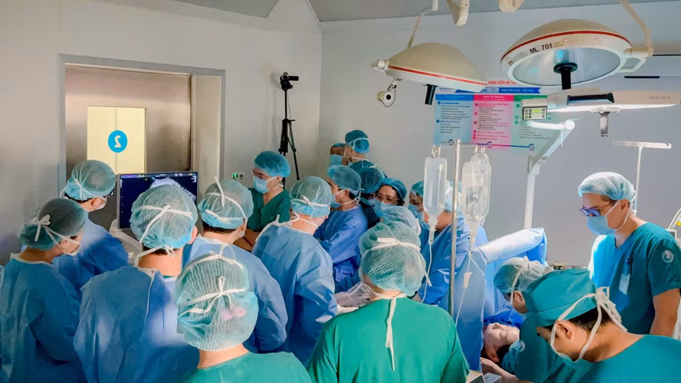 Sự thành công của ê kíp bác sĩ khi thực hiện thành công kỹ thuật thông tim cho thai nhi trong bệnh cảnh rất nặng đã khẳng định vị thế của y tế Việt Nam