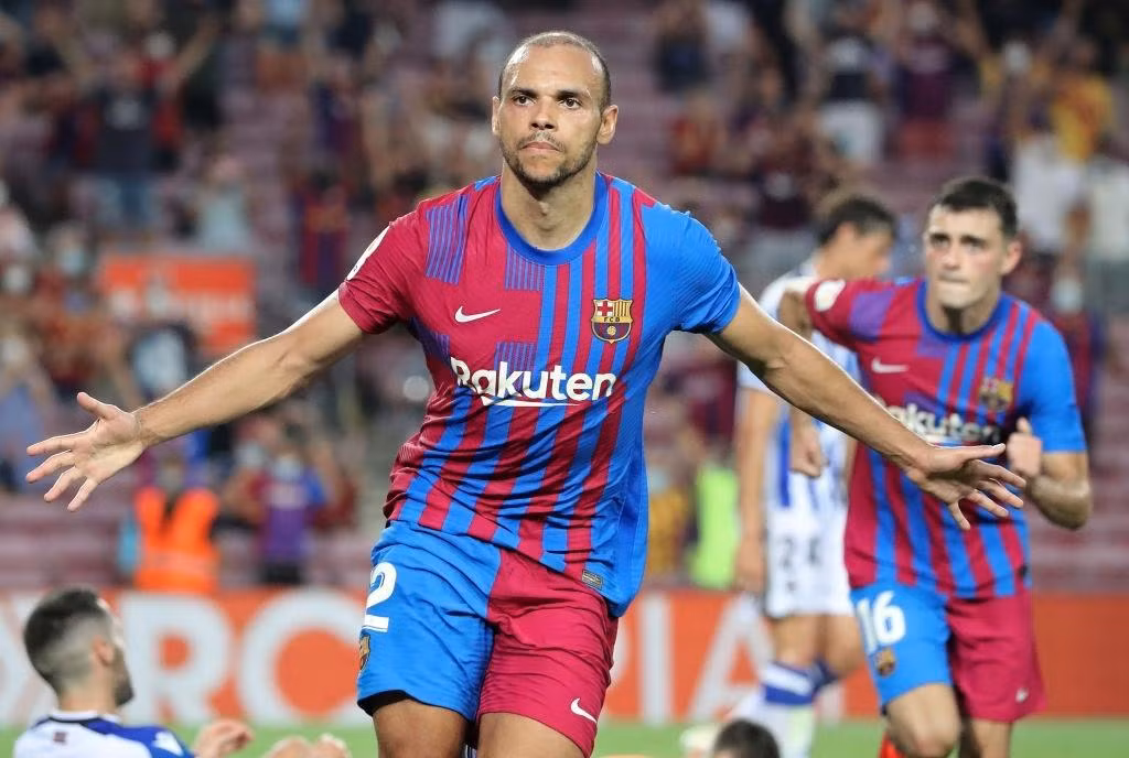 Barca khởi đầu suôn sẻ ở La Liga khi vượt qua Sociedad với tỉ số 4-2