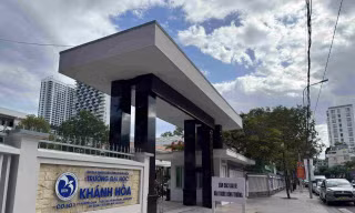 Sử dụng chứng chỉ tiếng Anh giả, nữ sinh Đại học Khánh Hòa bị buộc thôi học