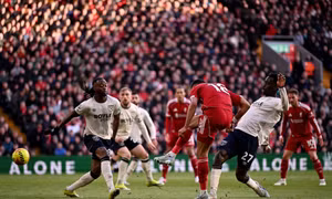 Liverpool đại phá West Ham trong trận cầu có 7 bàn thắng 