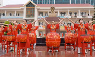 Màn trống hội Hào khí non sông, mùa xuân dâng Đảng