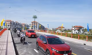 Lãnh đạo TP Đà Nẵng thực hiện nghi thức cắt băng khánh thành cầu Đồng Nò 2
