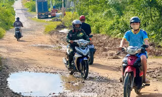 Cận cảnh con đường ‘đau khổ’ ở phía tây Quảng Ngãi