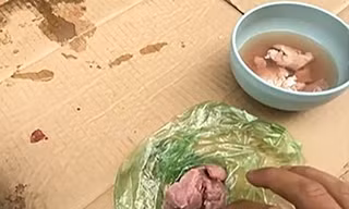 Xác minh thông tin phản ánh 'hô biến' thịt heo thành thịt bò