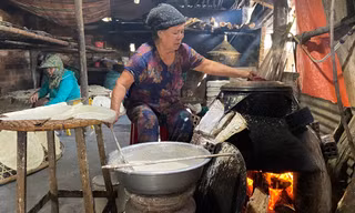 Túy Loan - làng bánh tráng 500 tuổi toàn người già
