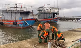 Ứng phó áp thấp nhiệt đới, Huế đưa hơn 1.000 tàu thuyền vào bờ