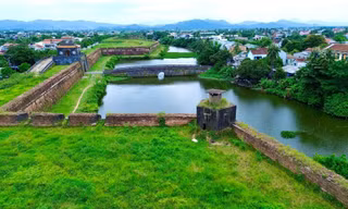 Tháo dỡ 31 công trình trong Kinh thành Huế