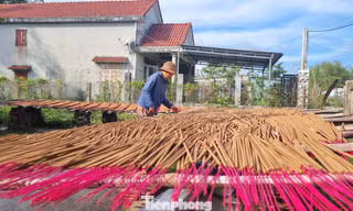 Cận Tết, làng hương trăm năm tuổi ở Đà Nẵng làm không ngơi tay