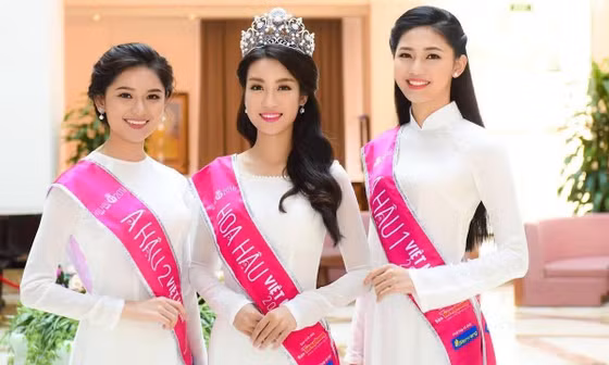 Top 3 'Hoa hậu Việt Nam 2016' sau một thập kỷ đăng quang: 'Tự hào vì đã sống thật trọn vẹn'