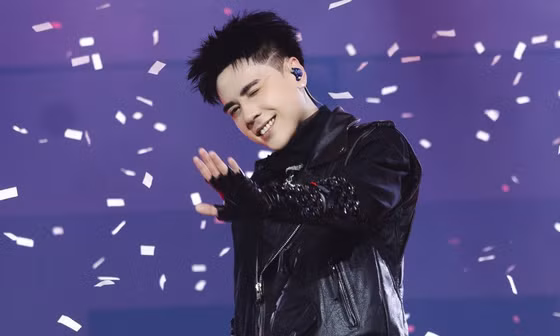 Quang Hùng MasterD và điểm chạm cho hành trình 10 năm thanh xuân tại concert của báo Tiền Phong