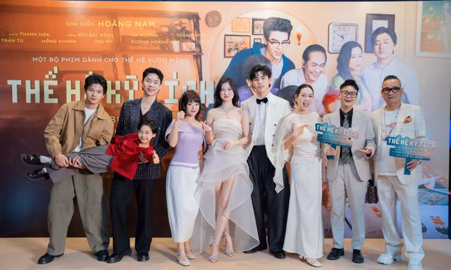 Dàn sao Việt 'đổ bộ' thảm đỏ 'Thế hệ kỳ tích' cùng loạt khoảnh khắc hiếm có 