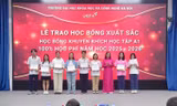 USTH trao học bổng 'Hạt giống Tài năng' cho thí sinh có thành tích xuất sắc trong kỳ xét tuyển đầu vào 