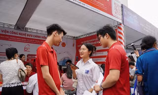 Học viện Công nghệ Bưu chính Viễn thông đẩy mạnh đào tạo AI, vi mạch và dữ liệu số