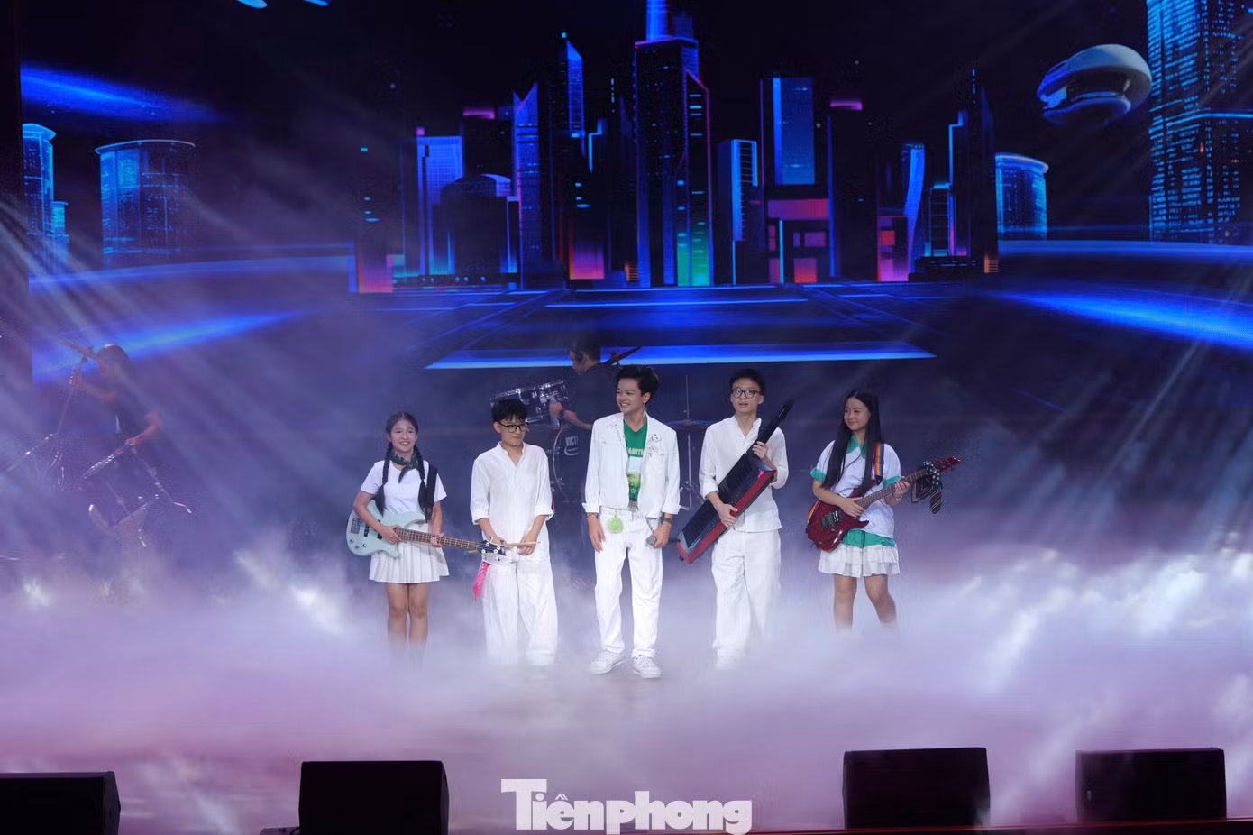 tp-85-nam-thanh-lap-doi-8.jpg