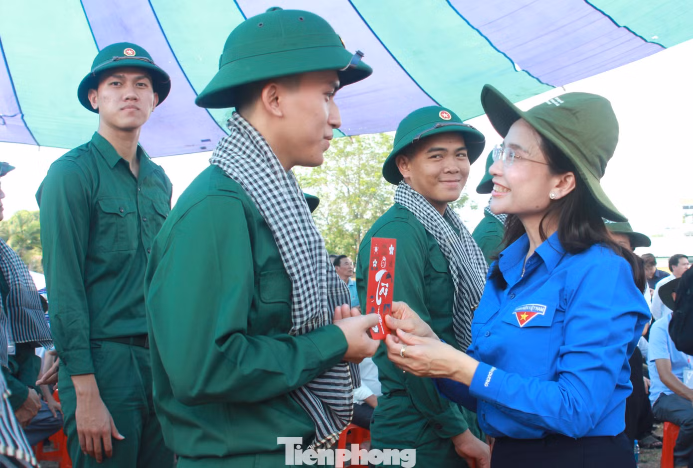 tp-bt-trang-4.jpg