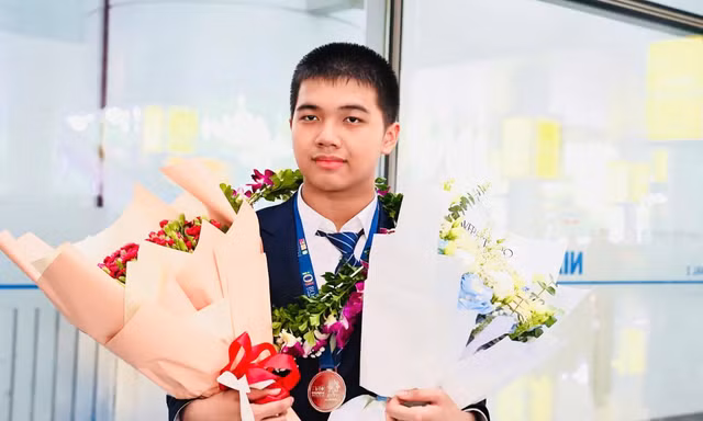 Đề cử Giải thưởng Gương mặt trẻ Việt Nam tiêu biểu năm 2025: Nguyễn Bùi Đức Dũng