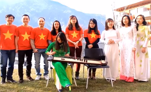 Hàng trăm du học sinh đã thực hiện video gửi lời chúc Tết tới quê nhà. 