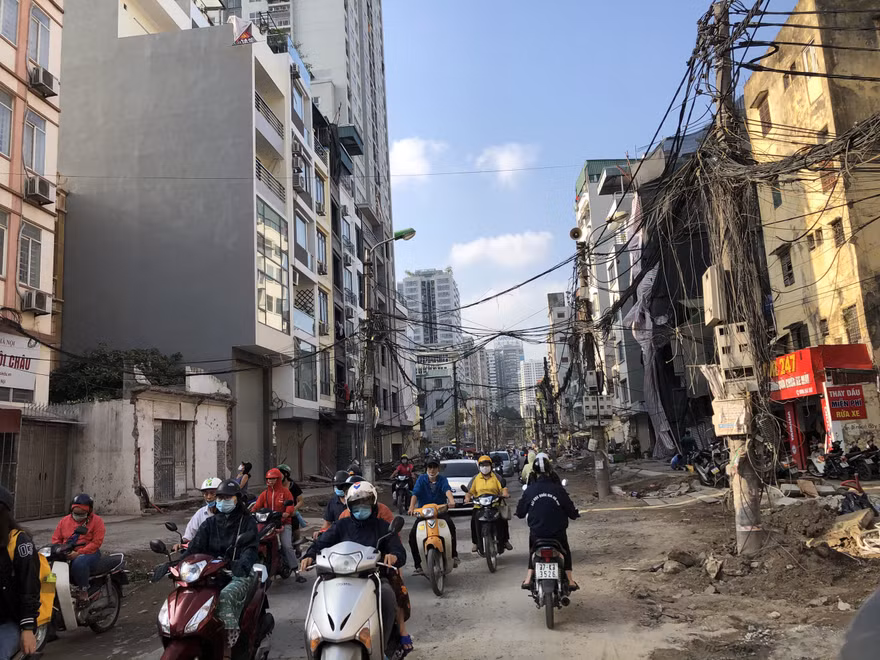 Thi công ì ạch, đường Vũ Trọng Phụng thành nỗi ám ảnh với người dân Thủ đô