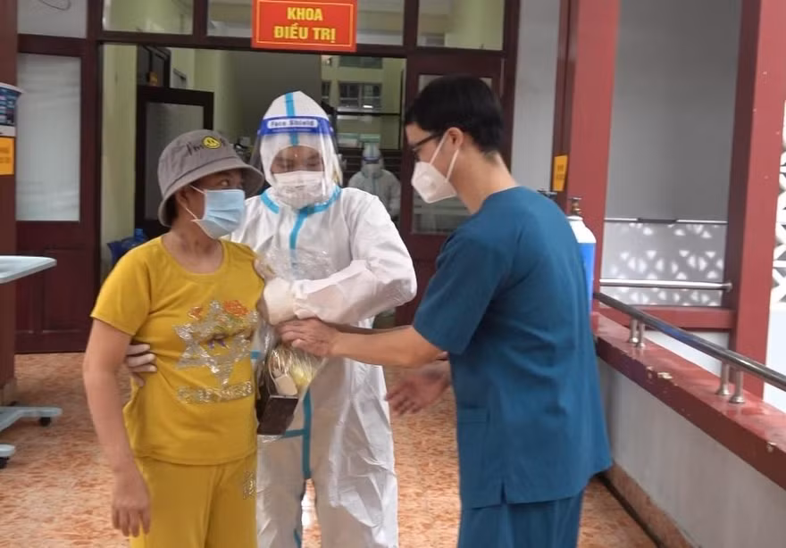 TPHCM: 'Choáng' với viện phí 2,3 tỷ đồng của sản phụ mắc COVID-19