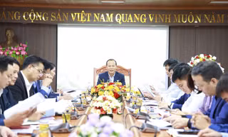 Phó Chủ tịch Thường trực UBND tỉnh Bắc Ninh Mai Sơn chủ trì buổi làm việc với Sở Văn hóa, Thể thao và Du lịch (VHTTDL).
