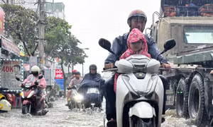 Nam Bộ và TPHCM có mưa dông, gió giật mạnh