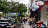 TPHCM: Tiểu thương mong tiếp tục được đóng phí sử dụng vỉa hè