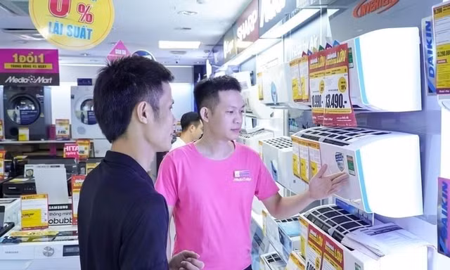 Người tiêu dùng quan tâm đến nhãn năng lượng dán trên thiết bị