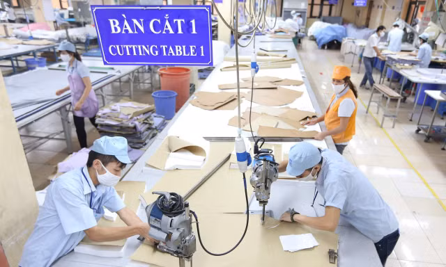 Sử dụng năng lượng tại các khu công nghiệp: Cần ‘cú hích’ để tăng sức cạnh tranh 