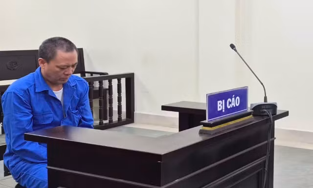 Đánh chết người vì bị chê không có tiền
