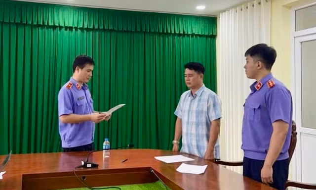 Vụ nữ sinh bị tai nạn tử vong ở Vĩnh Long: Khởi tố nguyên Phó Thủ trưởng cơ quan CSĐT Công an huyện Trà Ôn