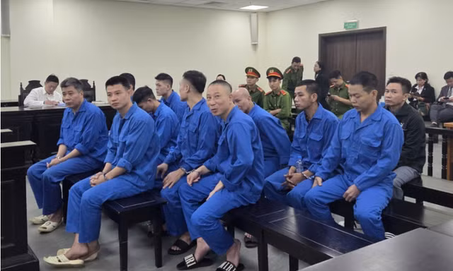 Xét xử nhóm cựu cán bộ Bệnh viện Tâm thần nhận hối lộ cho người phạm tội ra ngoài trái quy định
