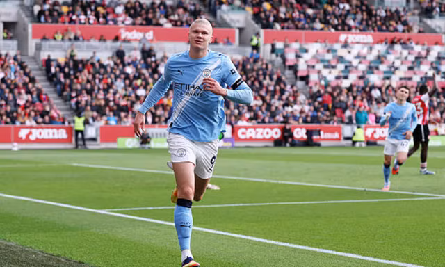 Trực tiếp Brentford vs Man City 0-1 (H1): Vào! Haaland ghi bàn!