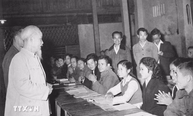 Tư tưởng Hồ Chí Minh soi sáng hành trình phát triển đất nước