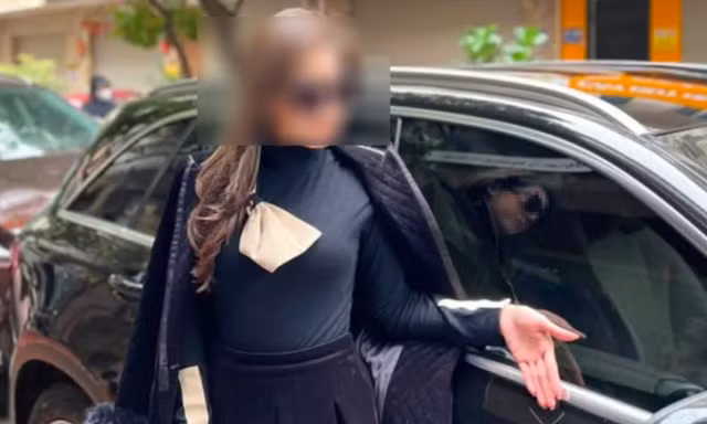 Hầu tòa vì đập kính, cào xước ô tô Mercedes đỗ trước cửa nhà