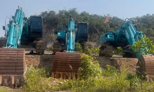 Việc bị tạm dừng hoạt động khiến doanh nghiệp thiệt hại hàng tỷ đồng.
