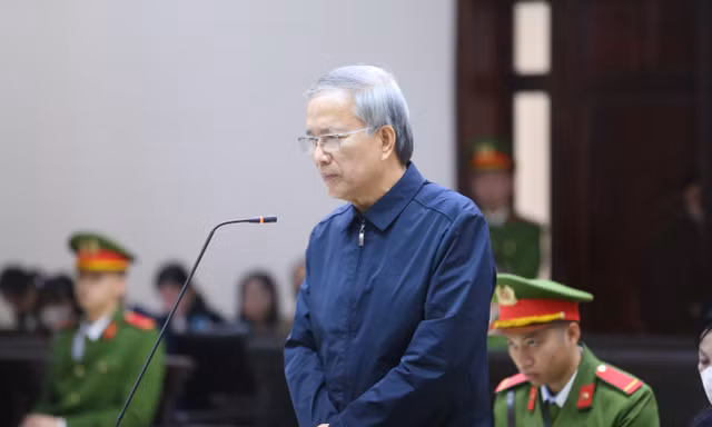 Cựu Bí thư Tỉnh ủy Vĩnh Phúc Phạm Văn Vọng xin hưởng án treo để chăm sóc vợ 