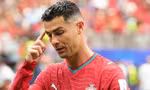 Ronaldo bị chế giễu khắp mạng xã hội