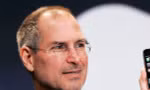 Từ khóa 'Steve Jobs là ai' tăng chóng mặt