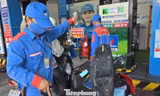 Giá xăng dầu tăng cao, vì sao chiết khấu có lúc 0 đồng?