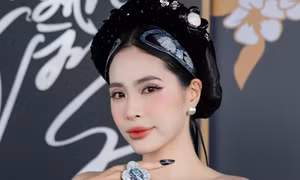 Ca nương Kiều Anh chơi tất tay