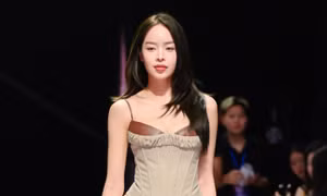Thanh Thủy, Tiểu Vy và hàng chục hoa hậu, á hậu đổ bộ bế mạc tuần lễ thời trang
