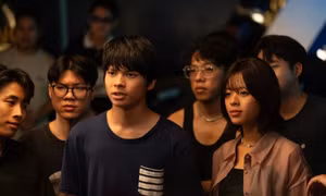 Phim Việt lỗ chồng lỗ