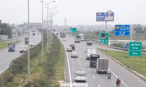 Cao tốc Hà Nội - Bắc Giang: Bao giờ hết bất cập giao thông hỗn hợp?