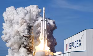 Vốn hóa SpaceX đạt 2.660 tỷ USD sau thương vụ IPO chấn động toàn cầu