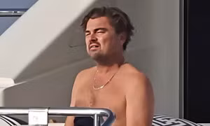 Leonardo DiCaprio mắc kẹt ở Caribbean sau vụ Mỹ bắt tổng thống Venezuela