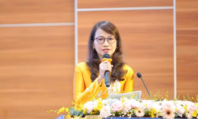 Nữ giám đốc đầu tiên của ĐH Quốc gia TPHCM chia sẻ cảm xúc khi nhận chức 