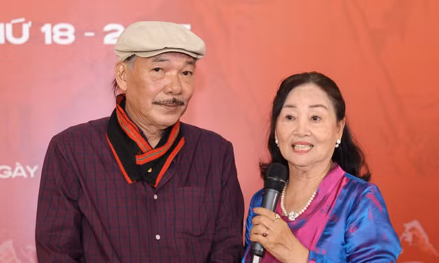 Nhạc sĩ Trần Tiến nhận giải thưởng lớn ở tuổi 78 